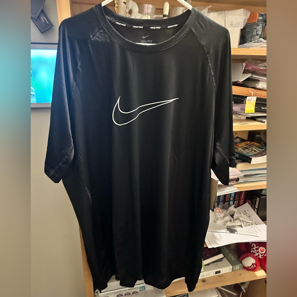 Nike Pro Men's Black Short Sleeve Tee
